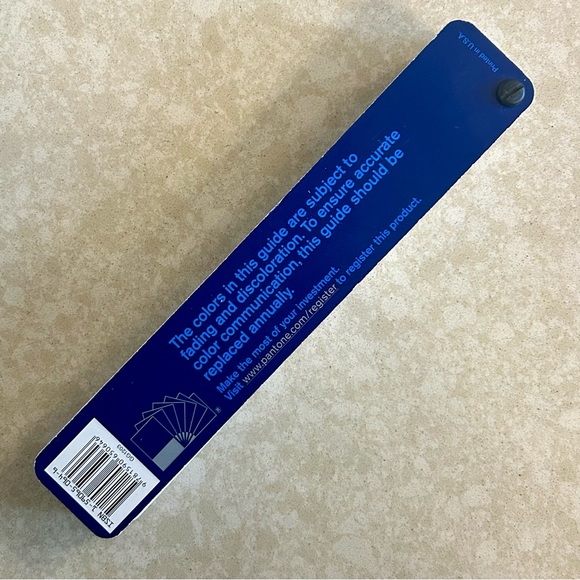 Pantone Formula Guide Solid Matte - Picture 5 of 5